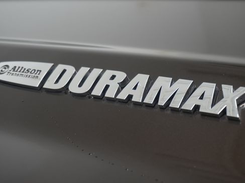 Used 2018 Chevrolet Silverado 3500 High Country w/ Duramax Plus Package AWD/4WD image 9