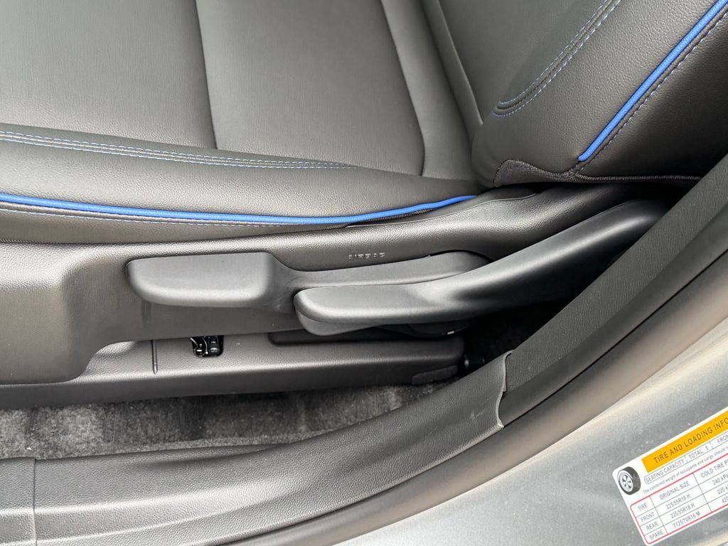 New 2026 Buick Envista Sport Touring FWD image 13
