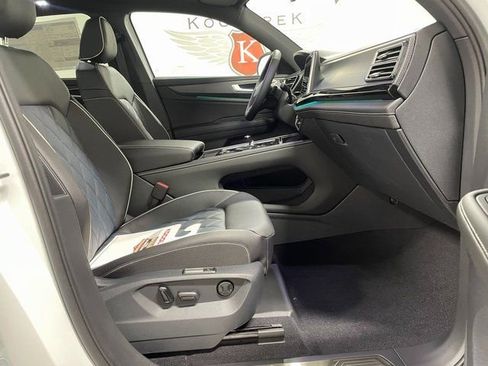 New 2026 Volkswagen Atlas Cross Sport SEL Premium R-Line image 24