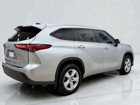 Used 2021 Toyota Highlander XSE image 5