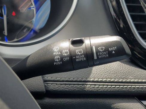 Used 2019 Chrysler Pacifica Limited w/ S Appearance Package FWD image 26