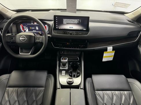 New 2026 Nissan Rogue Platinum AWD/4WD image 17