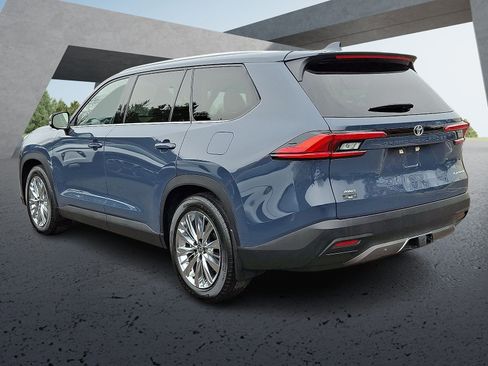 Used 2024 Toyota Grand Highlander Platinum image 4