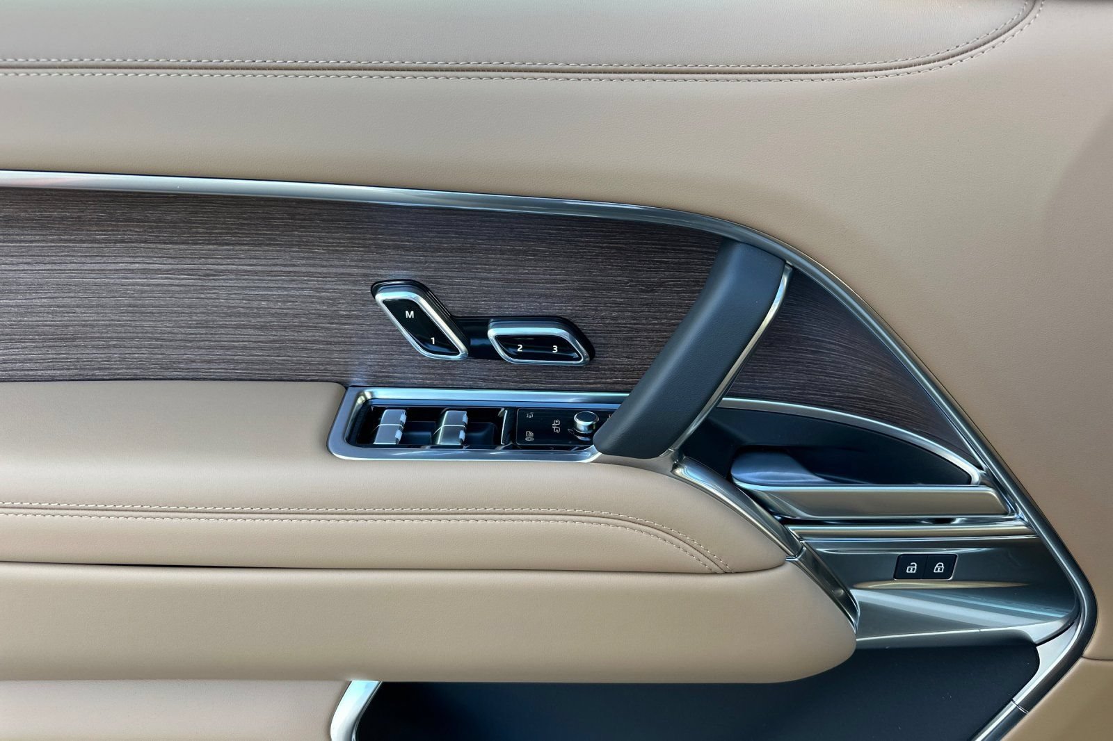 New 2026 Land Rover Range Rover SE AWD/4WD image 11