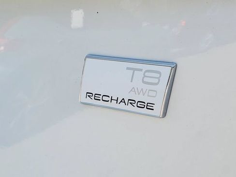 Used 2024 Volvo XC90 T8 Ultimate AWD/4WD image 8