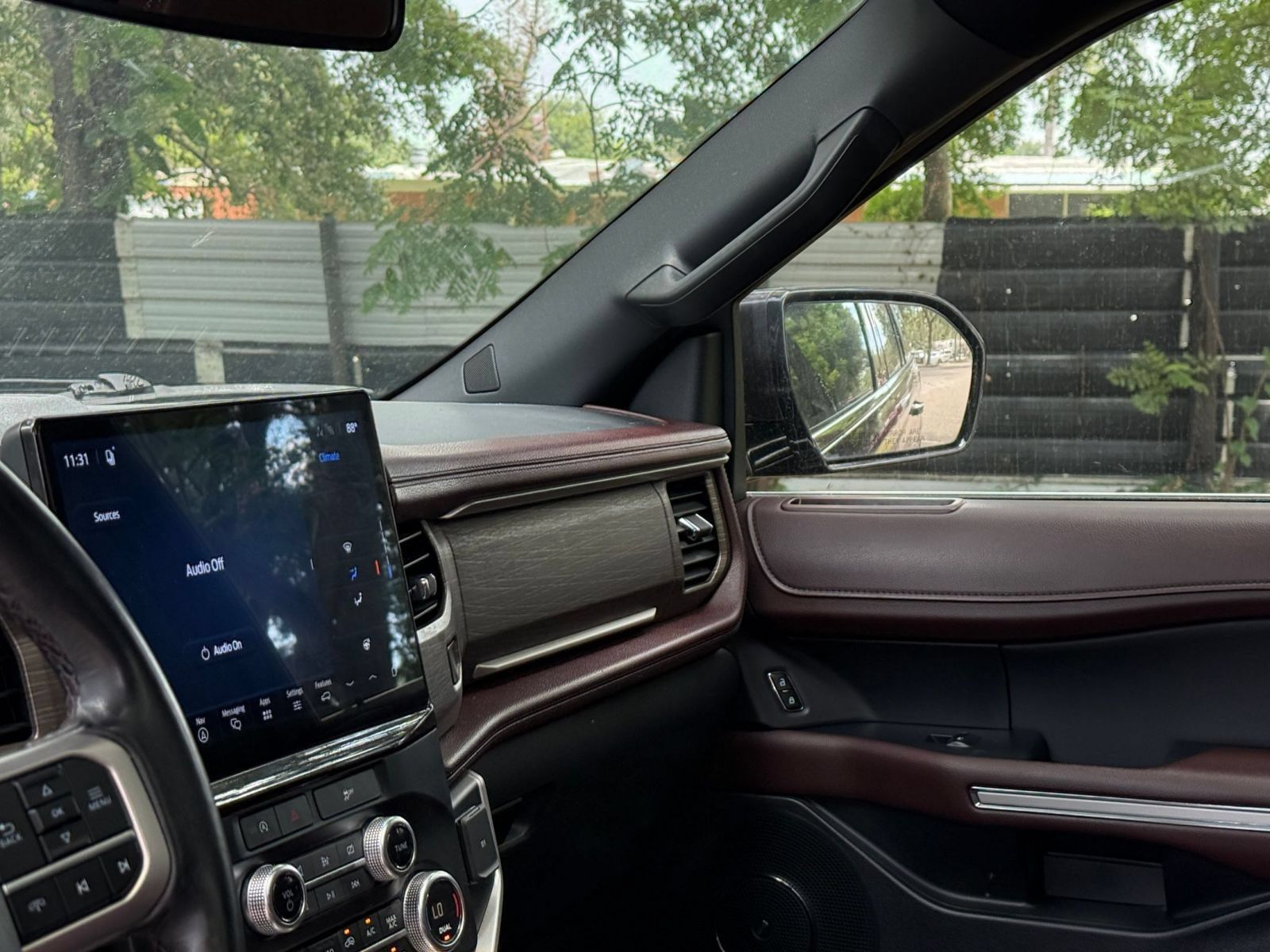 Used 2024 Ford Expedition Limited RWD image 36