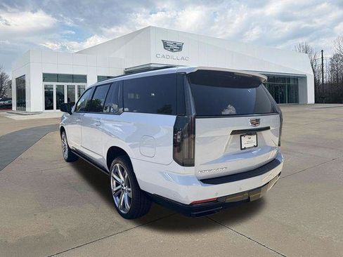 New 2026 Cadillac Escalade ESV Sport w/ Touring Package AWD/4WD image 5