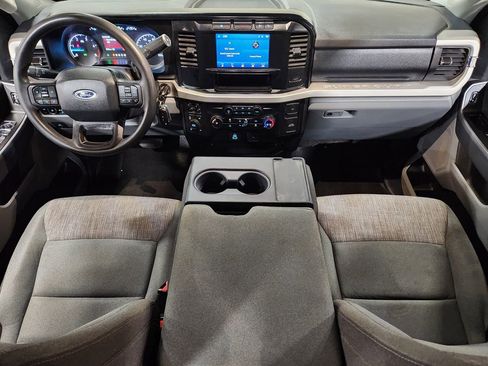 Used 2024 Ford F250 XLT w/ FX4 Off-Road Package image 46