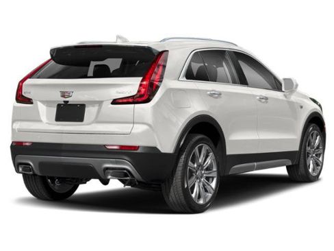 Certified 2022 Cadillac XT4 Premium Luxury w/ Enhanced Visibility Package FWD image 2
