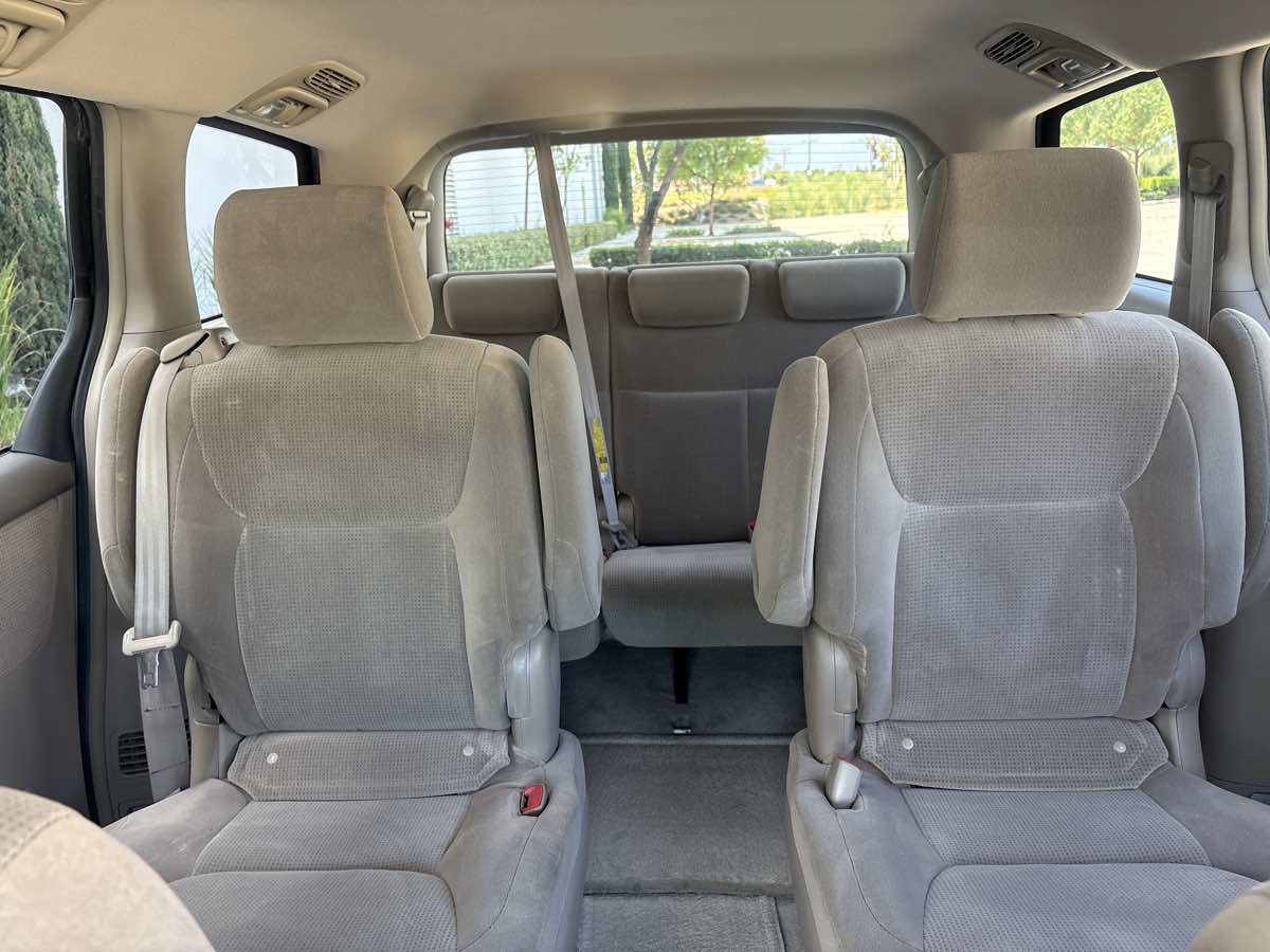 Used 2005 Toyota Sienna LE w/ LE Pkg 1 FWD image 24