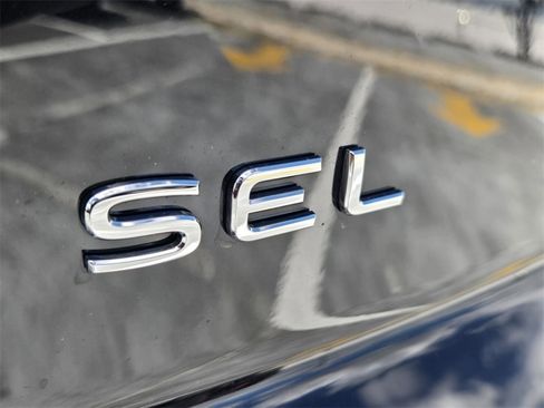 New 2026 Volkswagen Atlas Cross Sport SEL Premium R-Line image 6