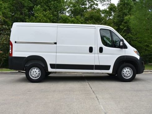 Used 2023 RAM ProMaster 2500 FWD image 3