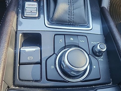 Used 2017 MAZDA MAZDA6 Grand Touring image 8