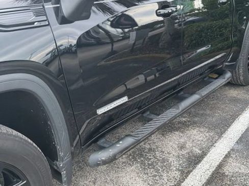 Used 2022 GMC Sierra 1500 Elevation AWD/4WD image 2