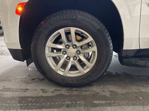 Used 2023 Chevrolet Tahoe LS image 4