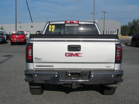 Used 2017 GMC Sierra 1500 SLT image 5