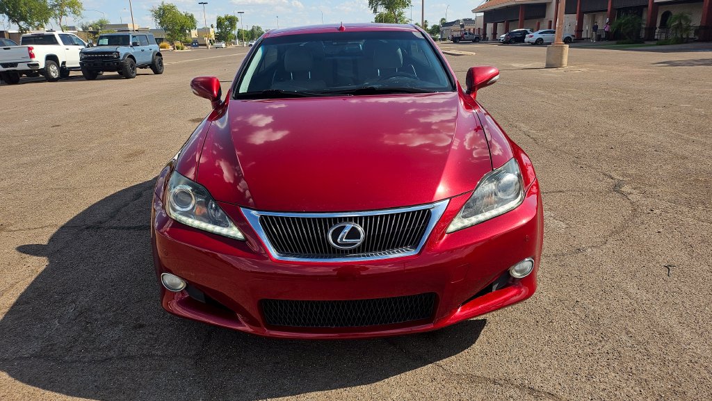 Used 2014 Lexus IS 250C w/ Luxury Package RWD image 3