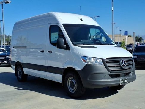 New 2026 Mercedes-Benz Sprinter 2500 image 18