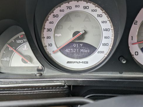 Used 2009 Mercedes-Benz SL 63 AMG image 28