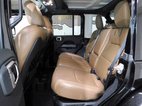 Used 2022 Jeep Wrangler Unlimited Rubicon 4xe w/ Dual Top Group image 78