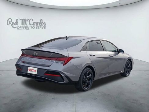 New 2026 Hyundai Elantra SEL Sport Premium FWD image 5