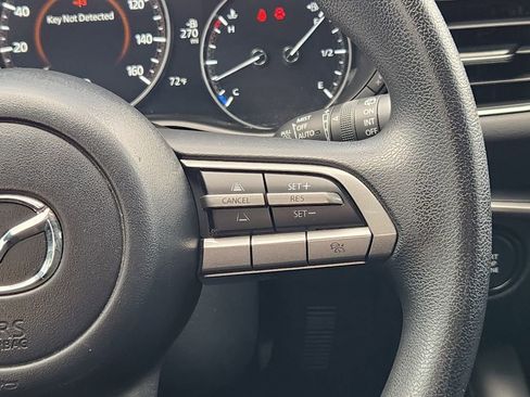 Used 2023 MAZDA MAZDA3 s image 29