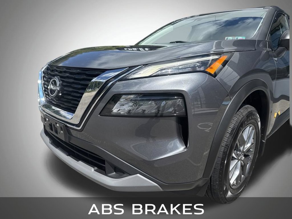 Used 2023 Nissan Rogue S AWD/4WD image 11