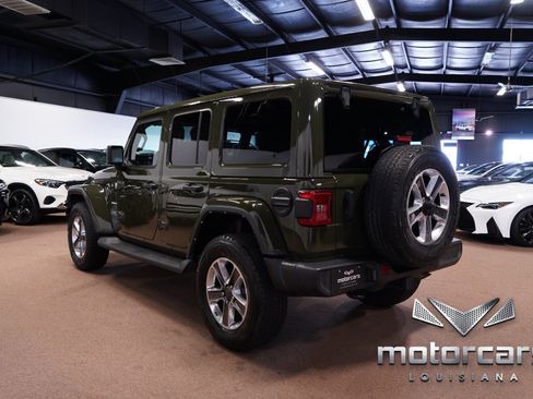 Used 2022 Jeep Wrangler Unlimited Sahara w/ LED Lighting Group AWD/4WD image 5