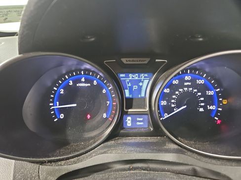 Used 2013 Hyundai Veloster Turbo w/ Ultimate Pkg image 16