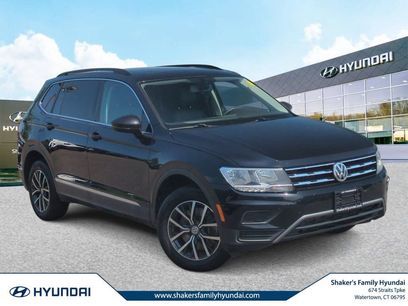 Used 2020 Volkswagen Tiguan SE w/ Panoramic Sunroof Package