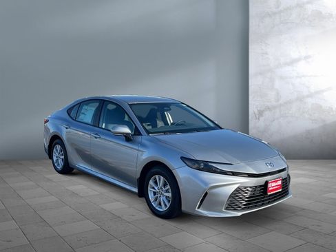 New 2026 Toyota Camry LE image 8