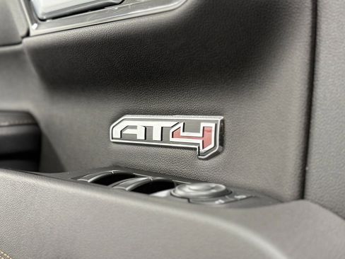 Used 2022 GMC Sierra 1500 AT4 image 14