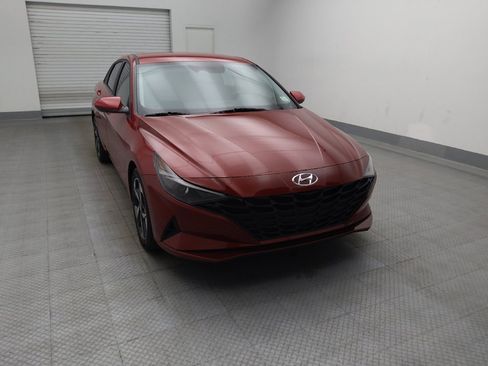 Used 2023 Hyundai Elantra SEL w/ Convenience Package FWD image 14