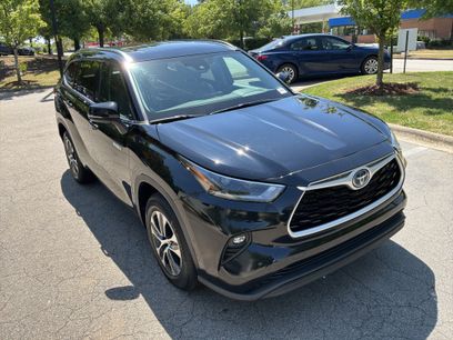 Used 2021 Toyota Highlander XLE