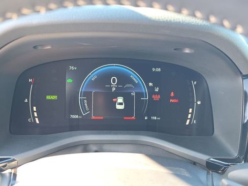 Used 2025 Toyota Camry SE w/ Convenience Package FWD image 21