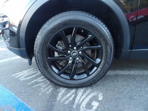 Used 2016 Land Rover Discovery Sport HSE image 15