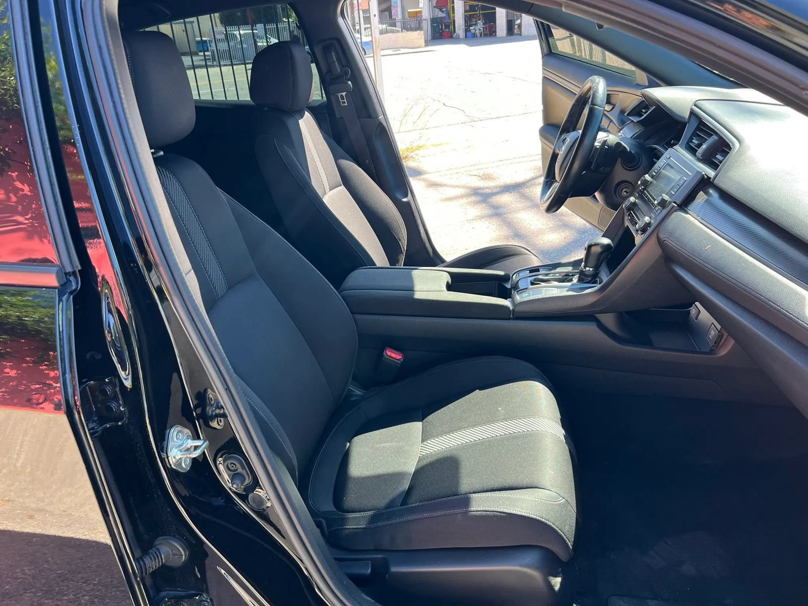 Used 2019 Honda Civic Sport image 11