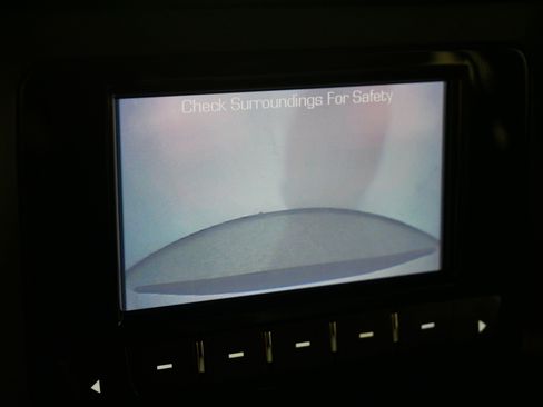 Used 2015 Chevrolet Tahoe LS AWD/4WD image 31