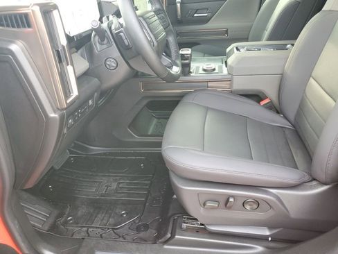 Certified 2025 GMC Hummer EV 2X image 32