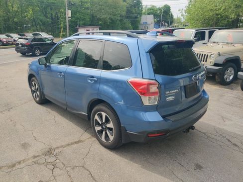Used 2018 Subaru Forester 2.5i Limited AWD/4WD image 4