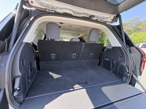 Used 2025 Ford Expedition Active RWD image 27