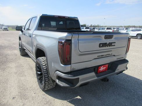 New 2026 GMC Sierra 1500 Denali w/ Denali Reserve Package image 9