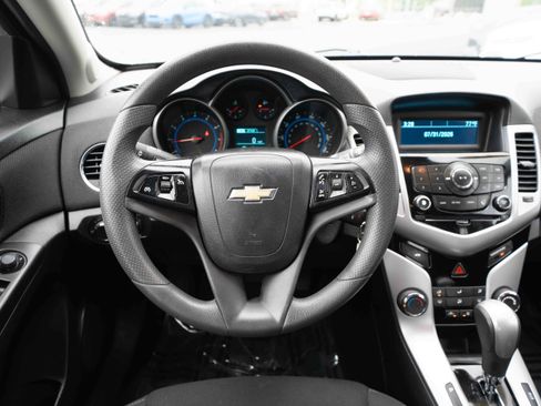 Used 2016 Chevrolet Cruze LT FWD image 21