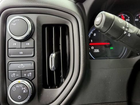 Used 2024 GMC Sierra 2500 Pro w/ Convenience Package AWD/4WD image 28