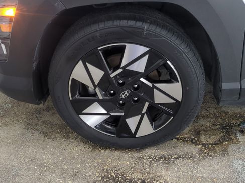 Used 2025 Hyundai Kona SEL image 10