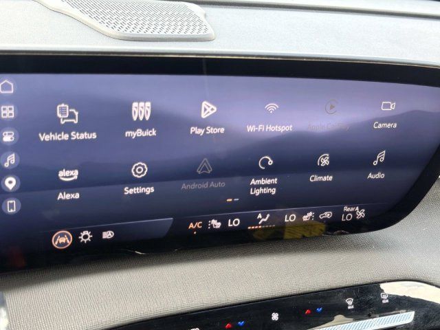 Used 2025 Buick Enclave Preferred FWD image 29