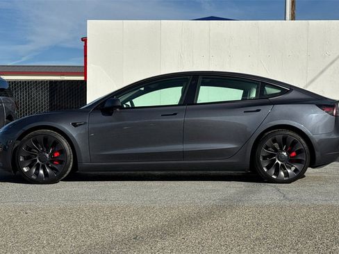 Used 2023 Tesla Model 3 Performance image 7