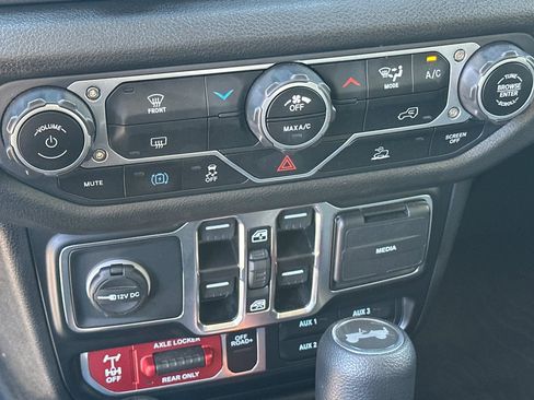 Used 2025 Jeep Wrangler Unlimited Sport S 4xe AWD/4WD image 20