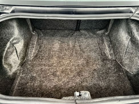 Used 2023 Dodge Challenger SXT image 19