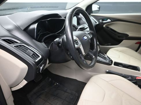 Used 2016 Ford Focus Electric Hatchback w/ Exterior Protection Package image 12